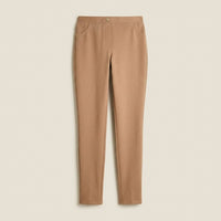 Calza Camel Slim Push Up Básica en plano
