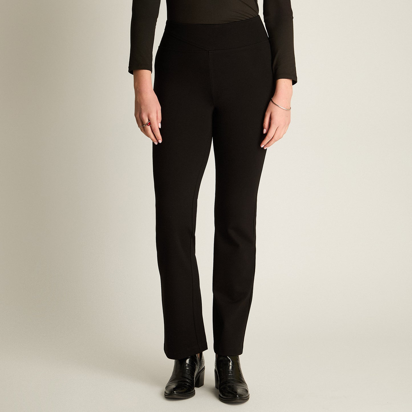 Calza Negro Elasticidad Media Sin Forro Calce Normal Tela Punto