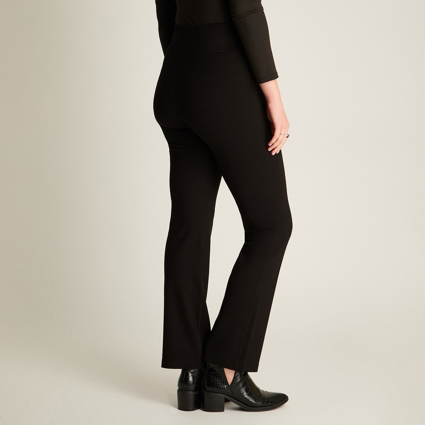 Calza Negro Elasticidad Media Sin Forro Calce Normal Tela Punto