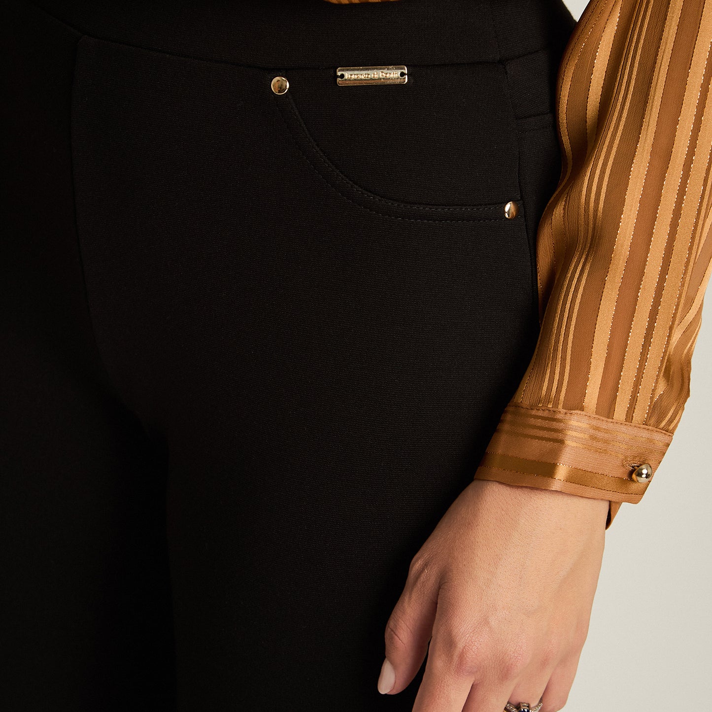 Calza Pierna Recta Push Up