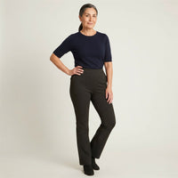 Calza Flare Marengo Con Pretina Elasticada en modelo adulta