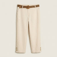 Pantalón Capri Con Cinturón Arena en plano