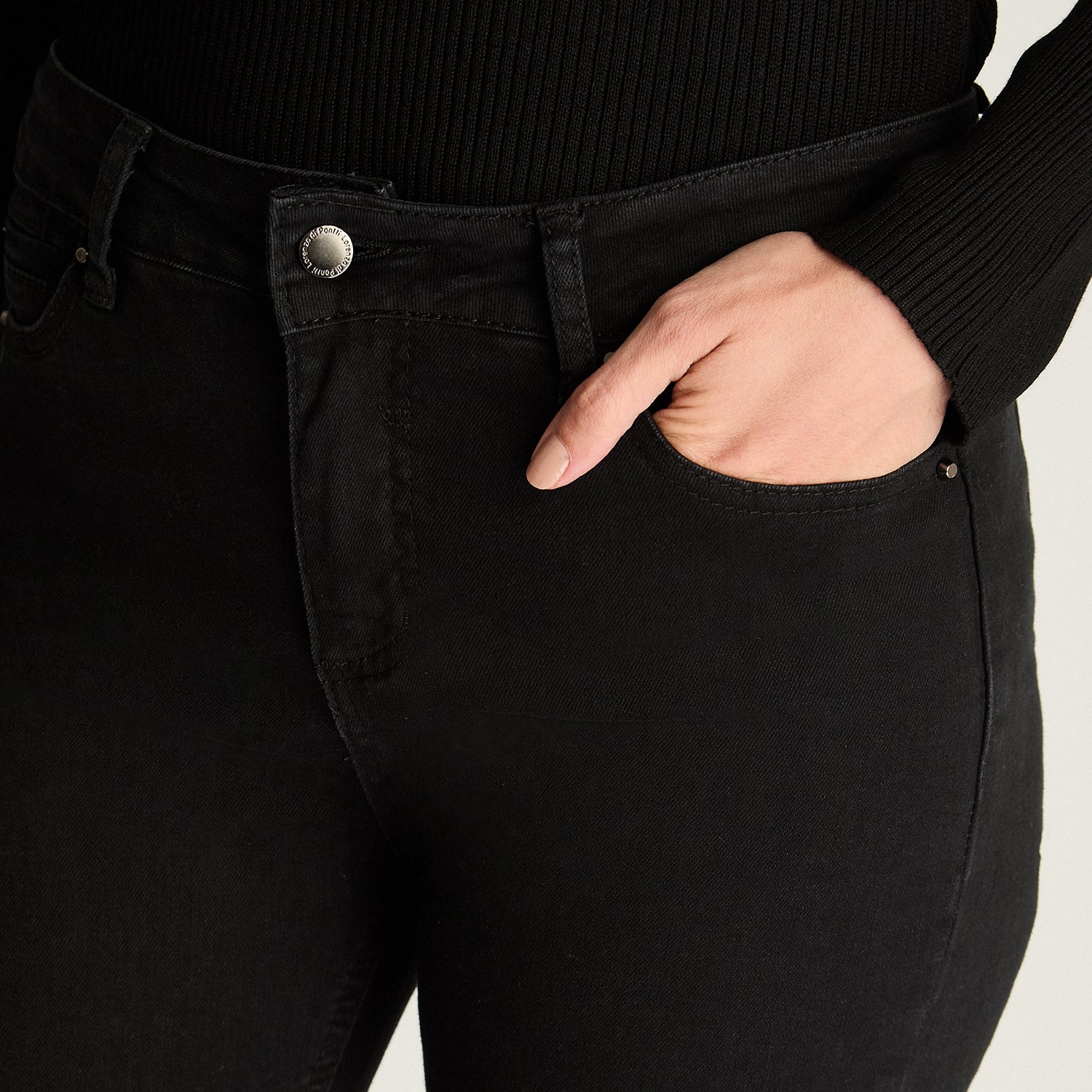 Jeans Slim Push Up 5 Bolsillos Con Cinturón