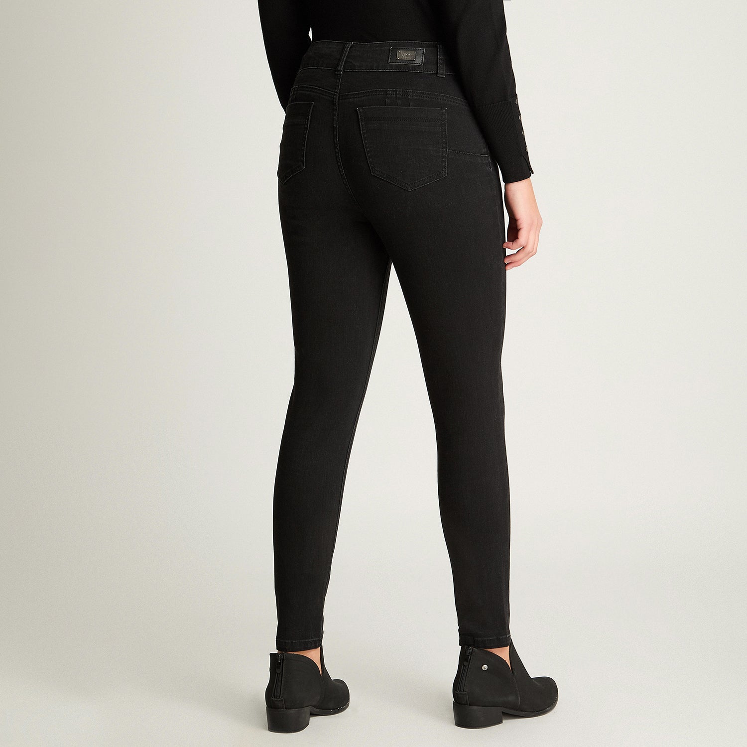 Jeans Skynny Push Up Control De Abdomen Negro Lorenzo Di Pontti