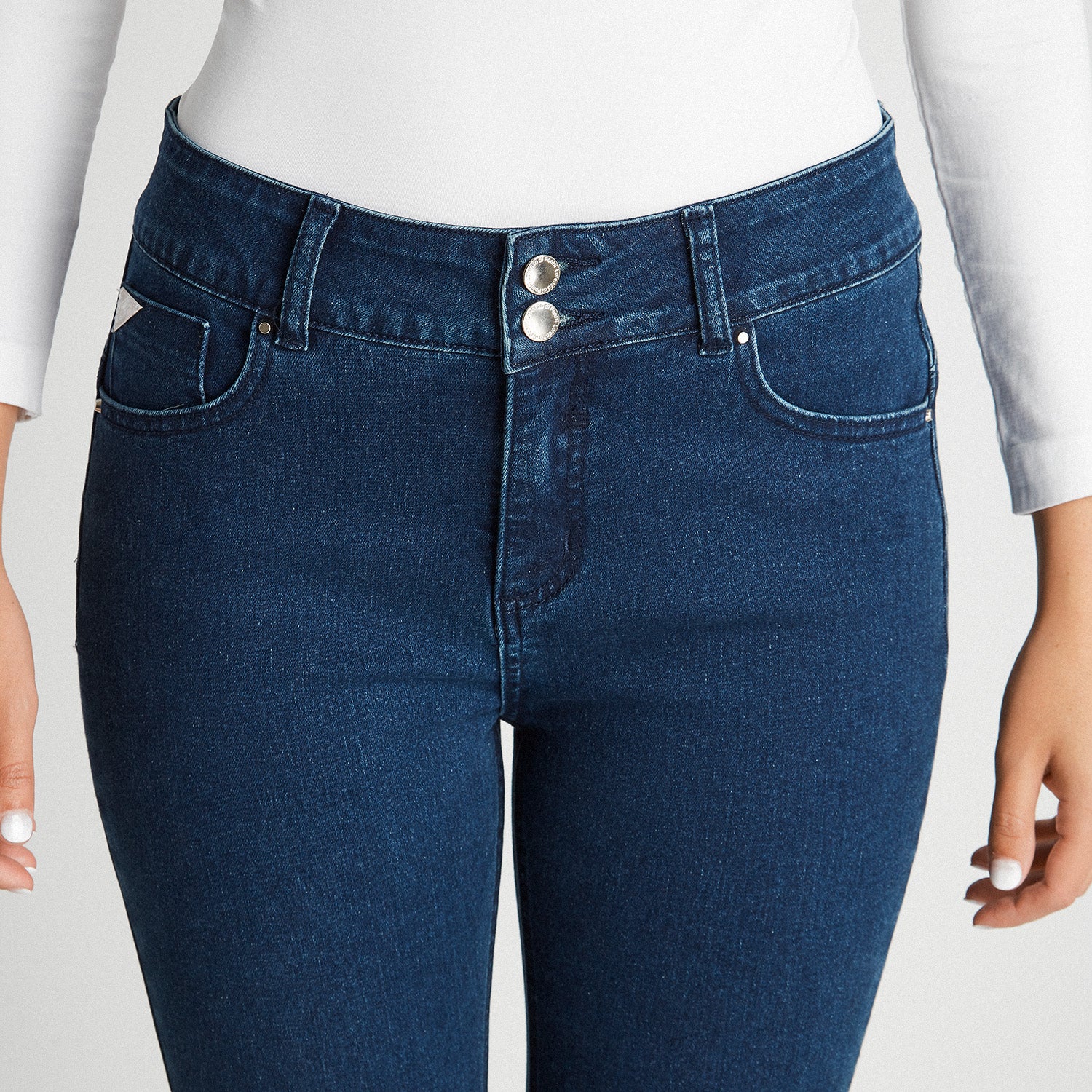 Skinny Jeans Con Push Up Azul Oscuro