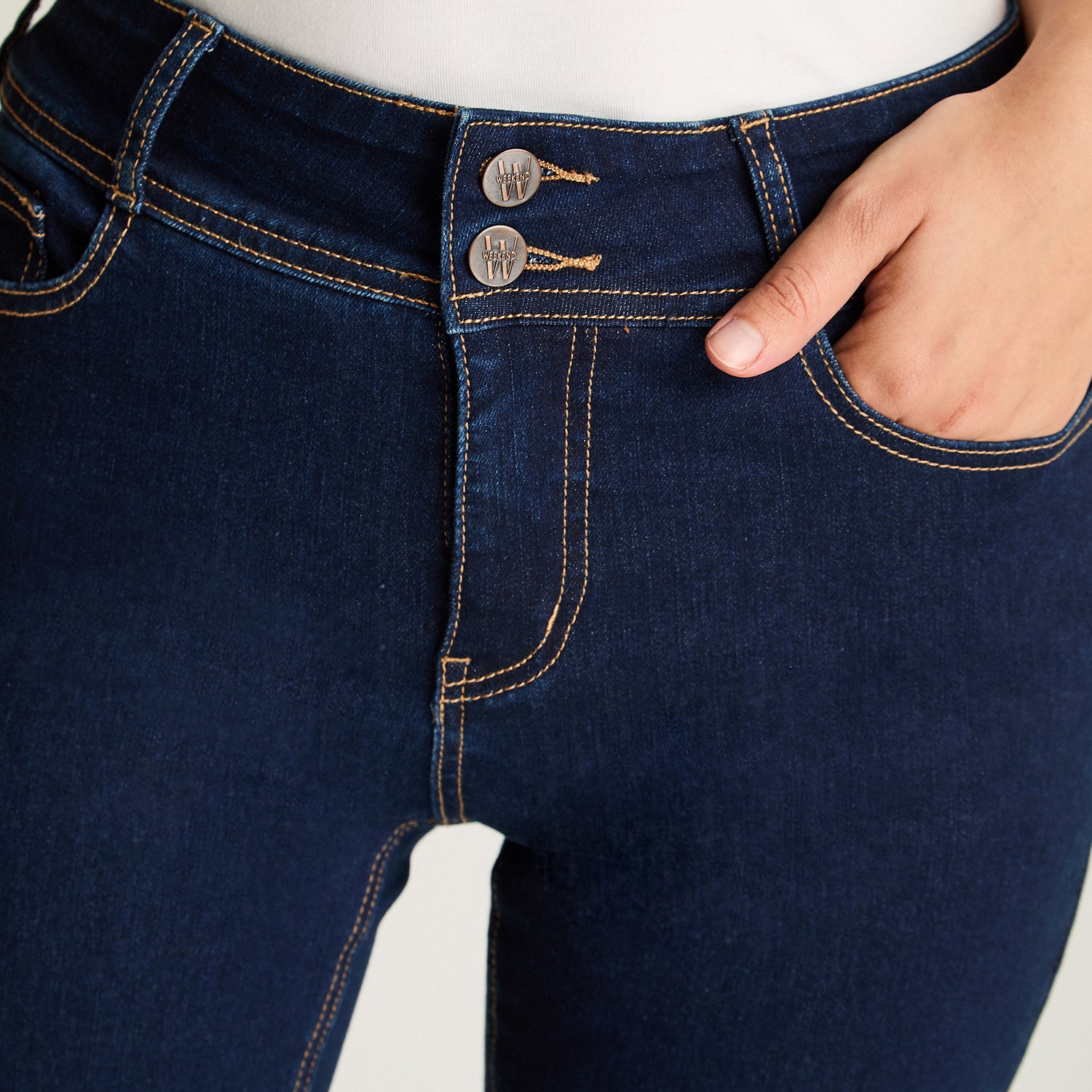 Jeans Recto 5 Bolsillos Push Up Azul Marino Weekend