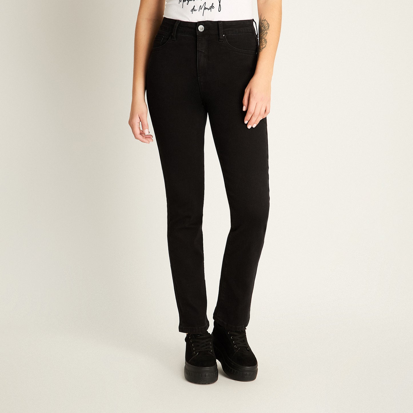 Jeans Recto 5 Bolsillos Tiro Alto Negro