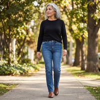 Jeans Recto 5 Bolsillos Tiro Alto Azul lifestyle