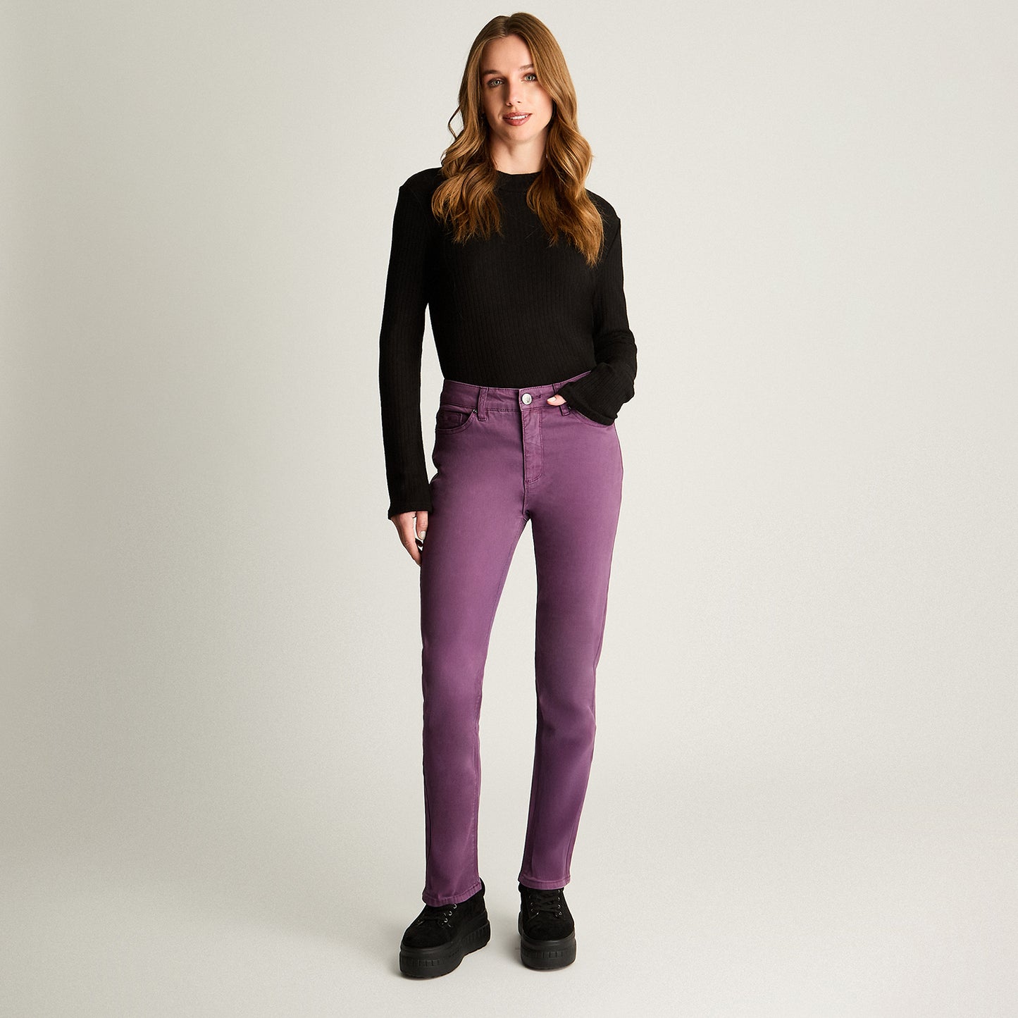 Jeans Recto 5 Bolsillos Color Morado