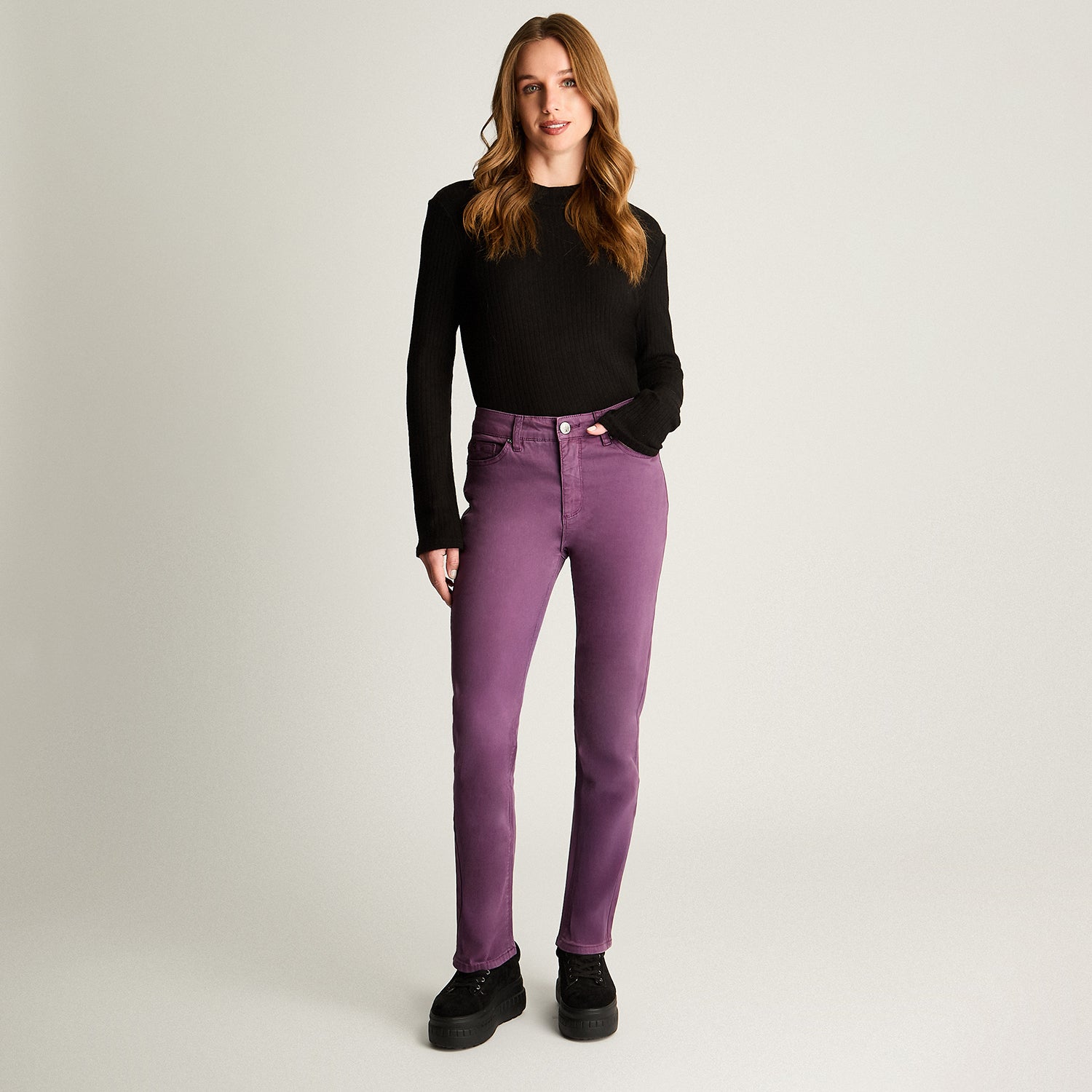 Jeans Recto 5 Bolsillos Color Morado
