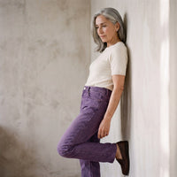 Jeans Recto 5 Bolsillos Color Morado lifestyle