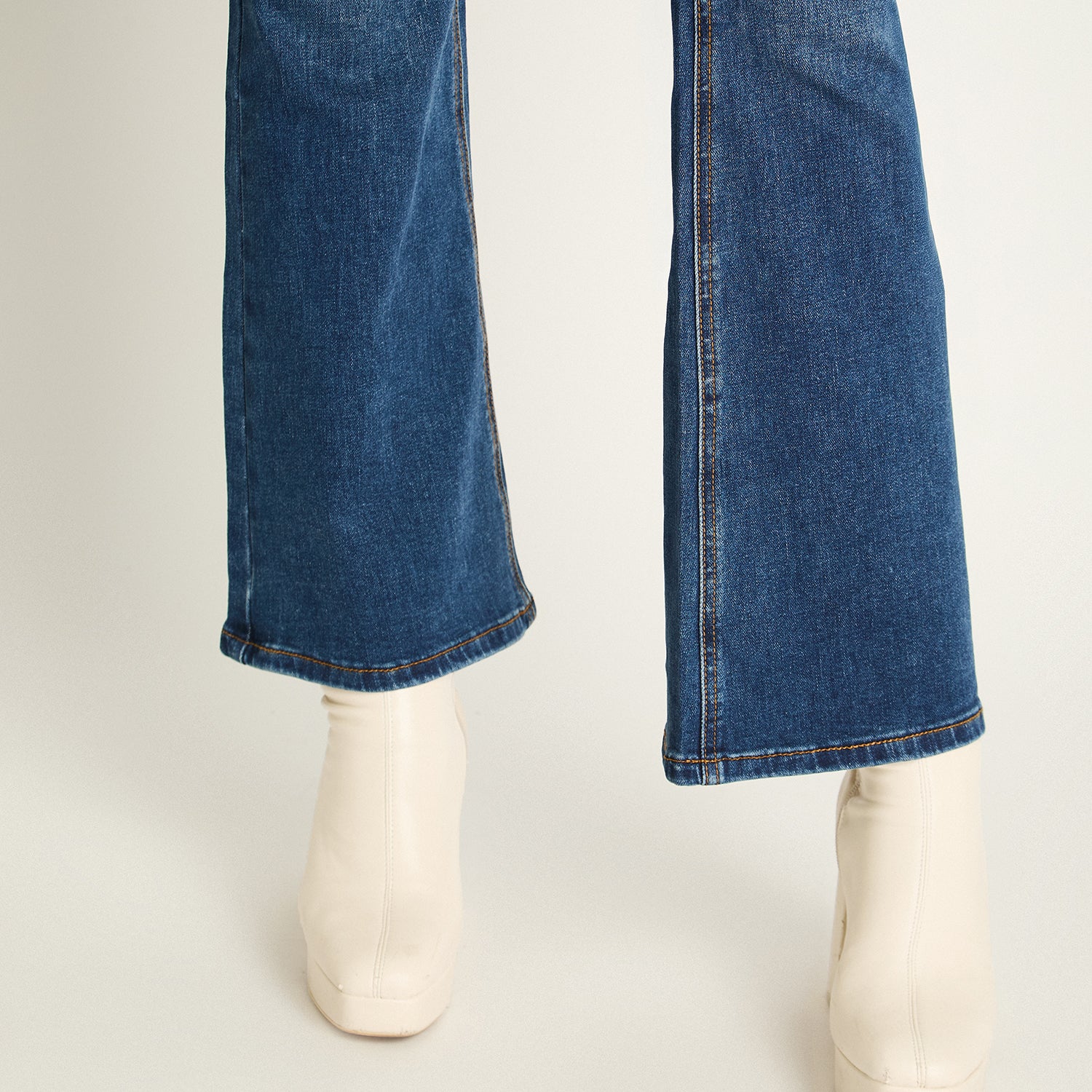 Jeans Azul Medio Flare