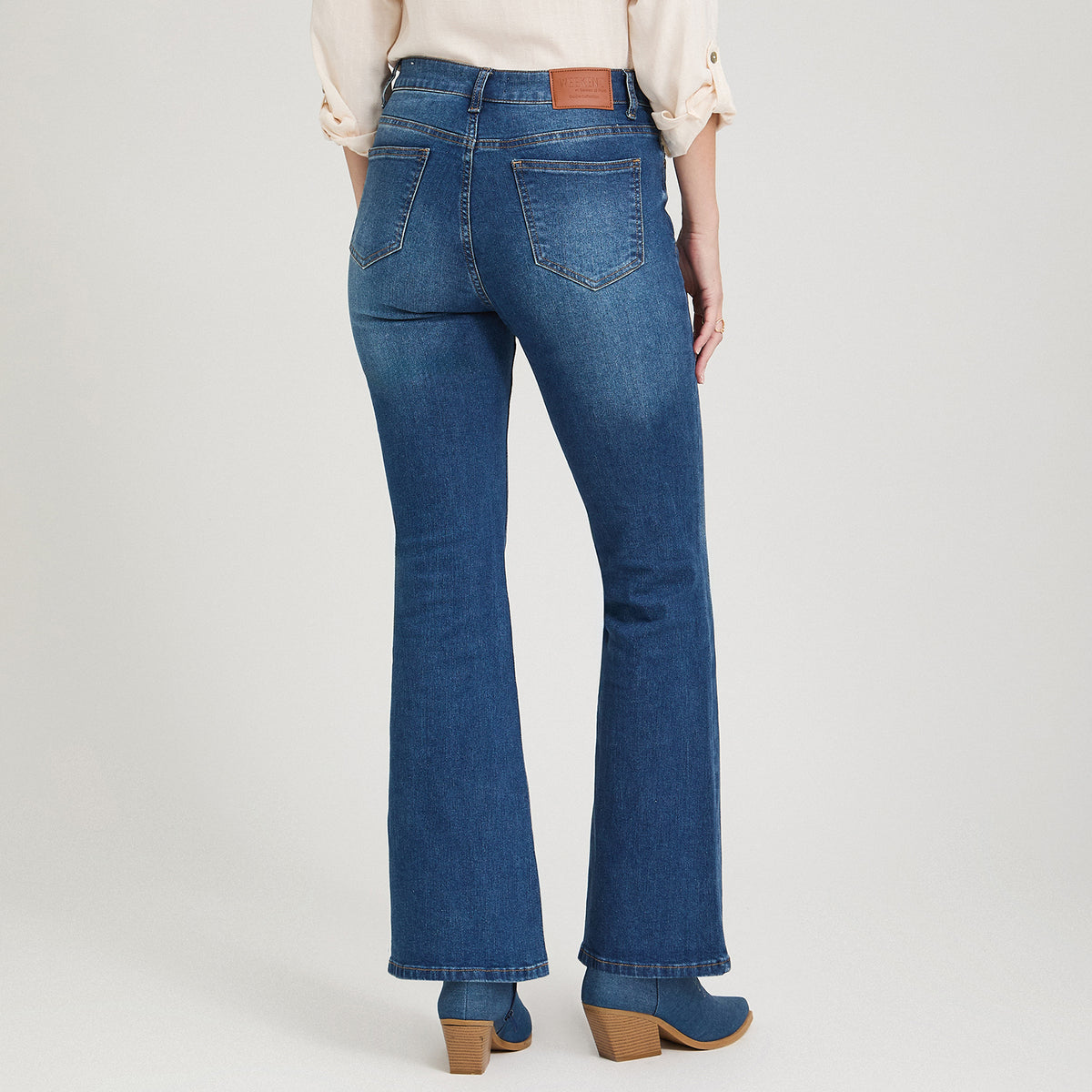 Jeans Flare 5 Bolsillos Azul Medio