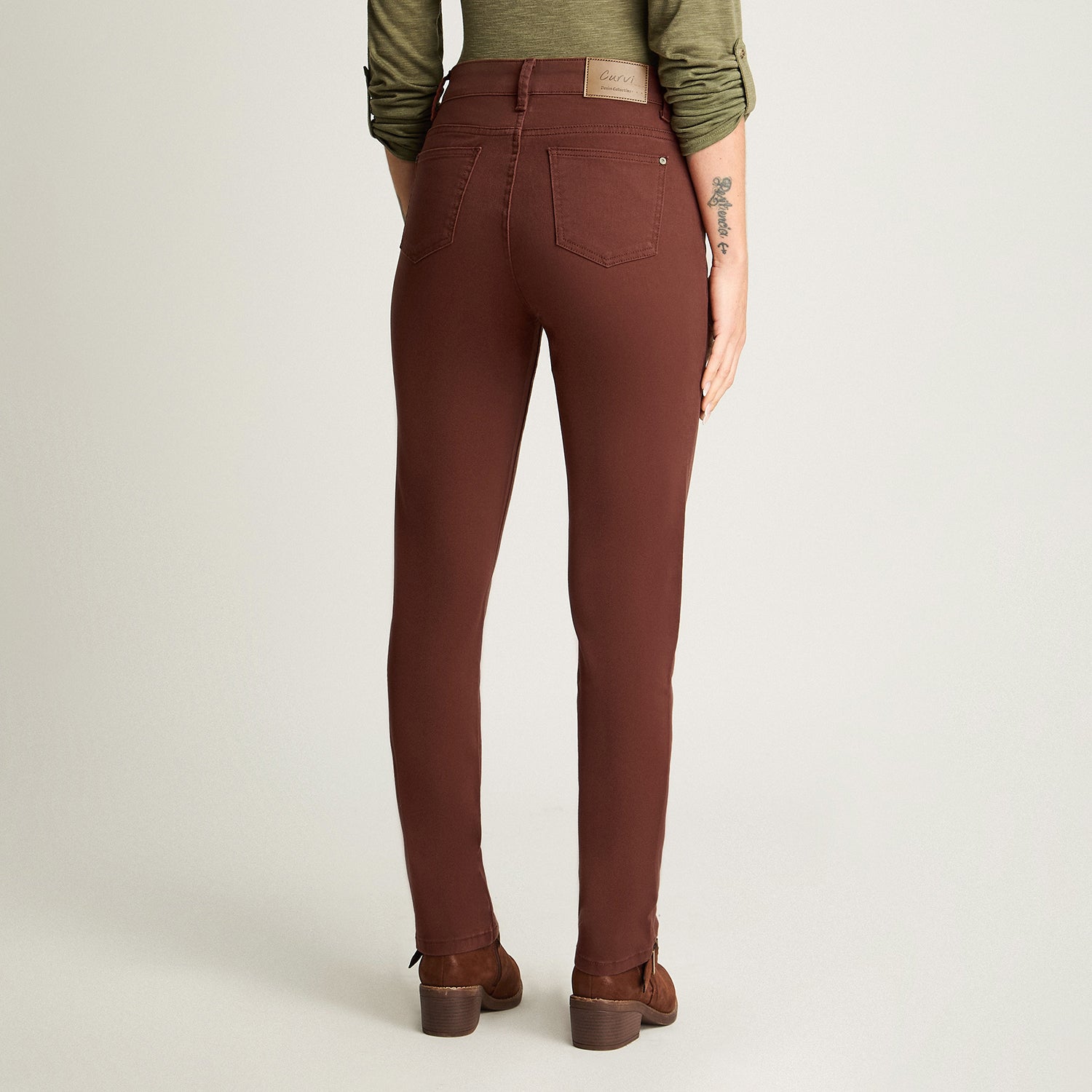 Jeans Recto Color 5 Bolsillos Terracota Curvi