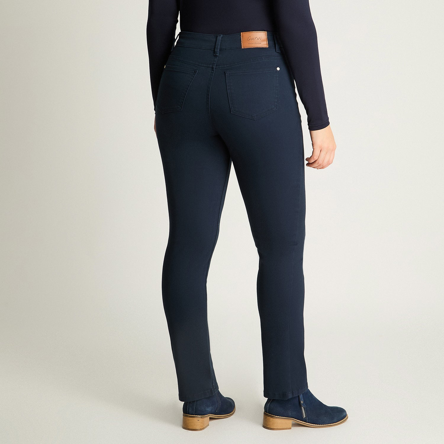 Jeans Recto Color 5 Bolsillos Azul Curvi