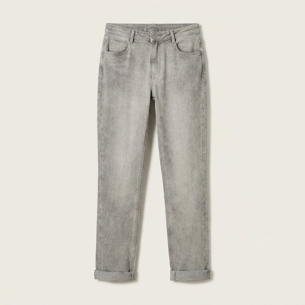 Jeans Mom Con Bastilla Doblada Gris en plano