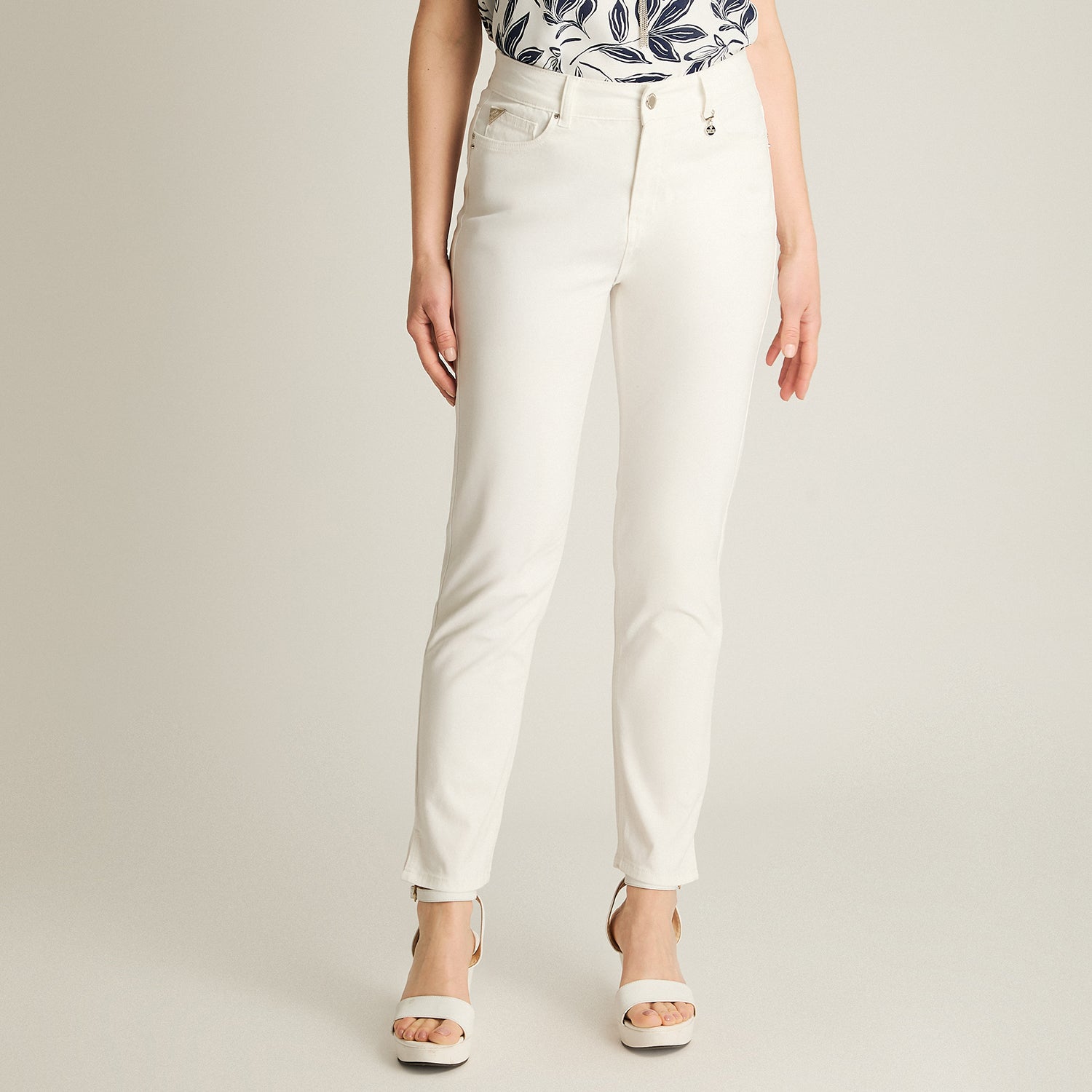 Jeans Crudo Fit Slim Tiro Medio