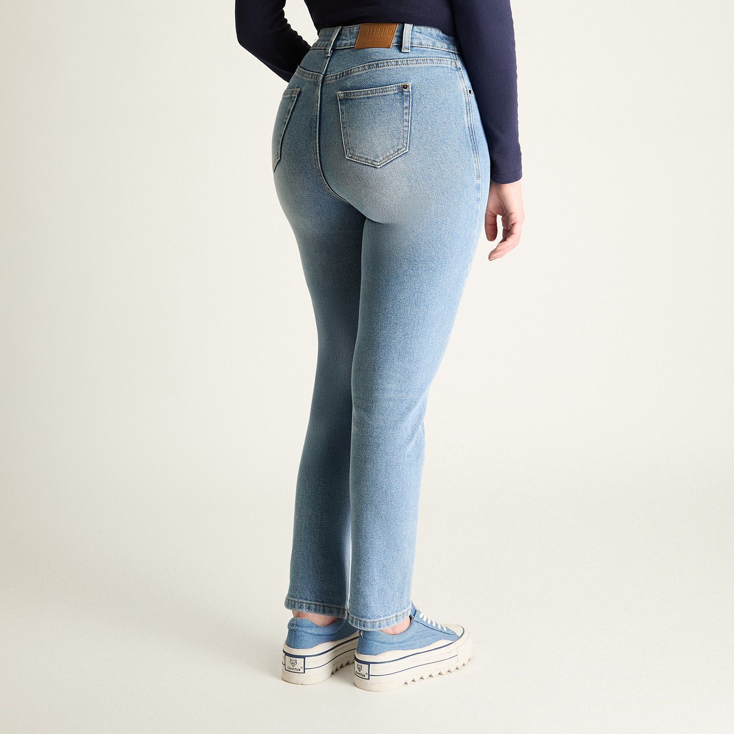 Jeans Azul Mom No Elasticado Calce Normal
