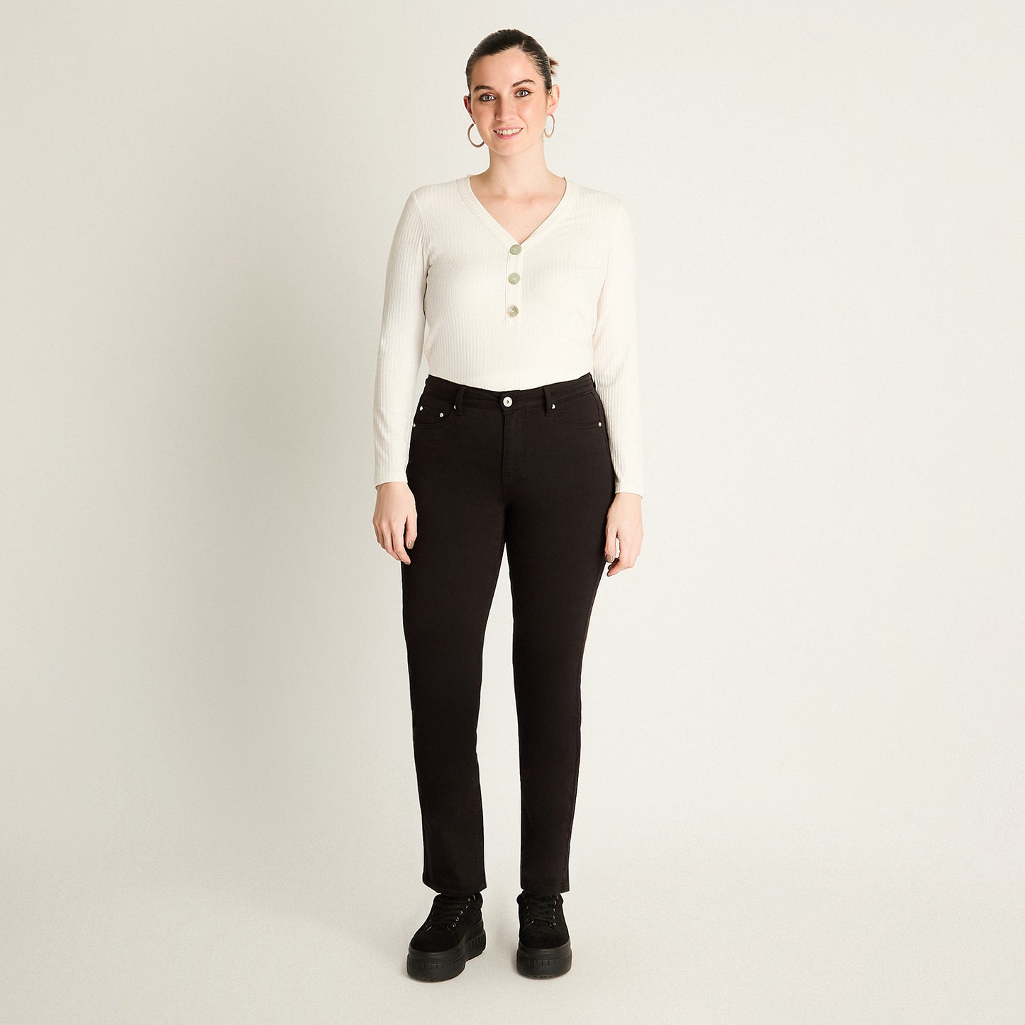 Jeans Negro Recto 5 Bolsillos