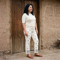 Jeans Blanco Recto con Estampado Boho Calce Normal lifestyle