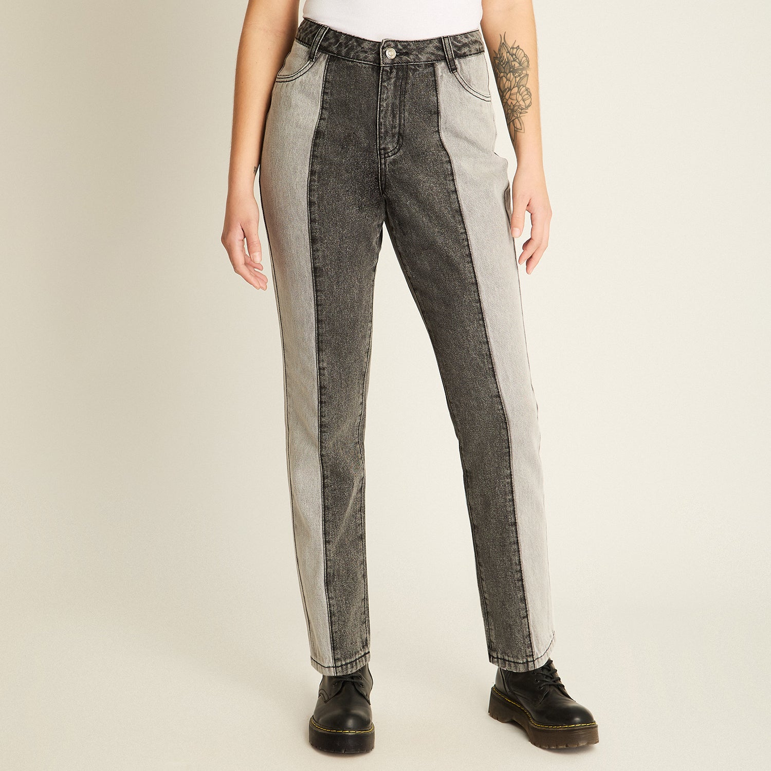 Jeans Gris Corte Slim
