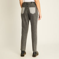 Jeans Gris Corte Slim