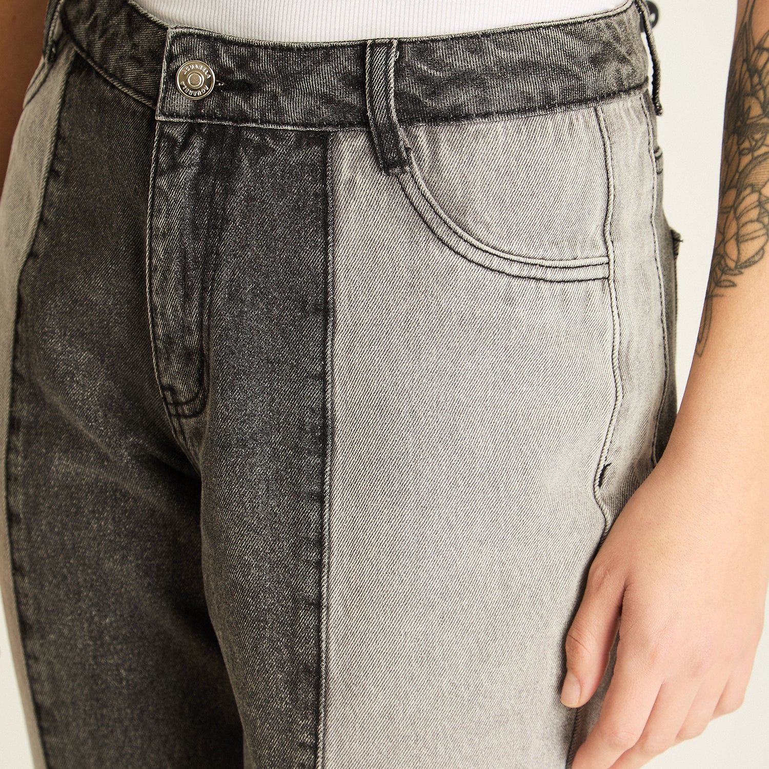 Jeans Gris Corte Slim
