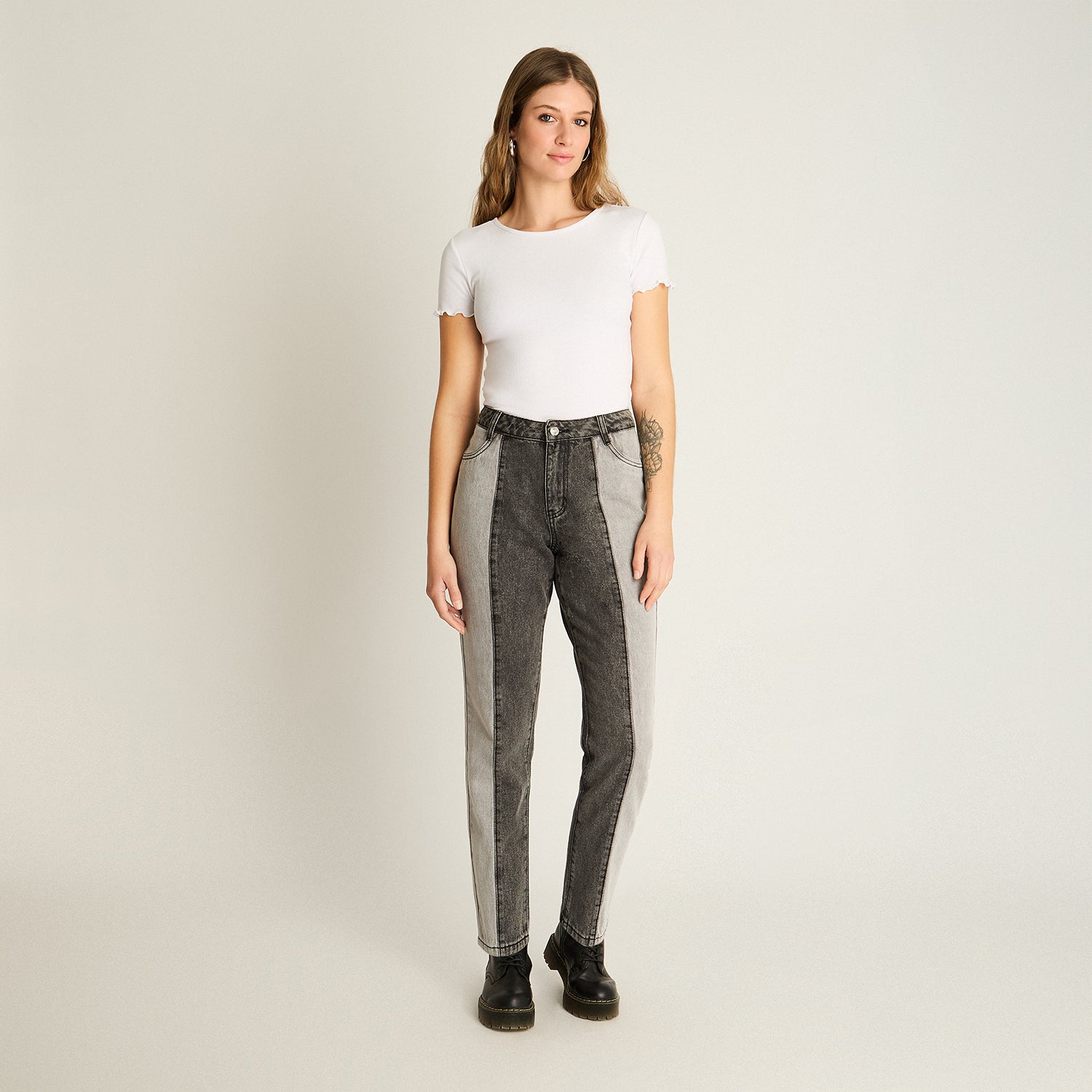 Jeans Gris Corte Slim