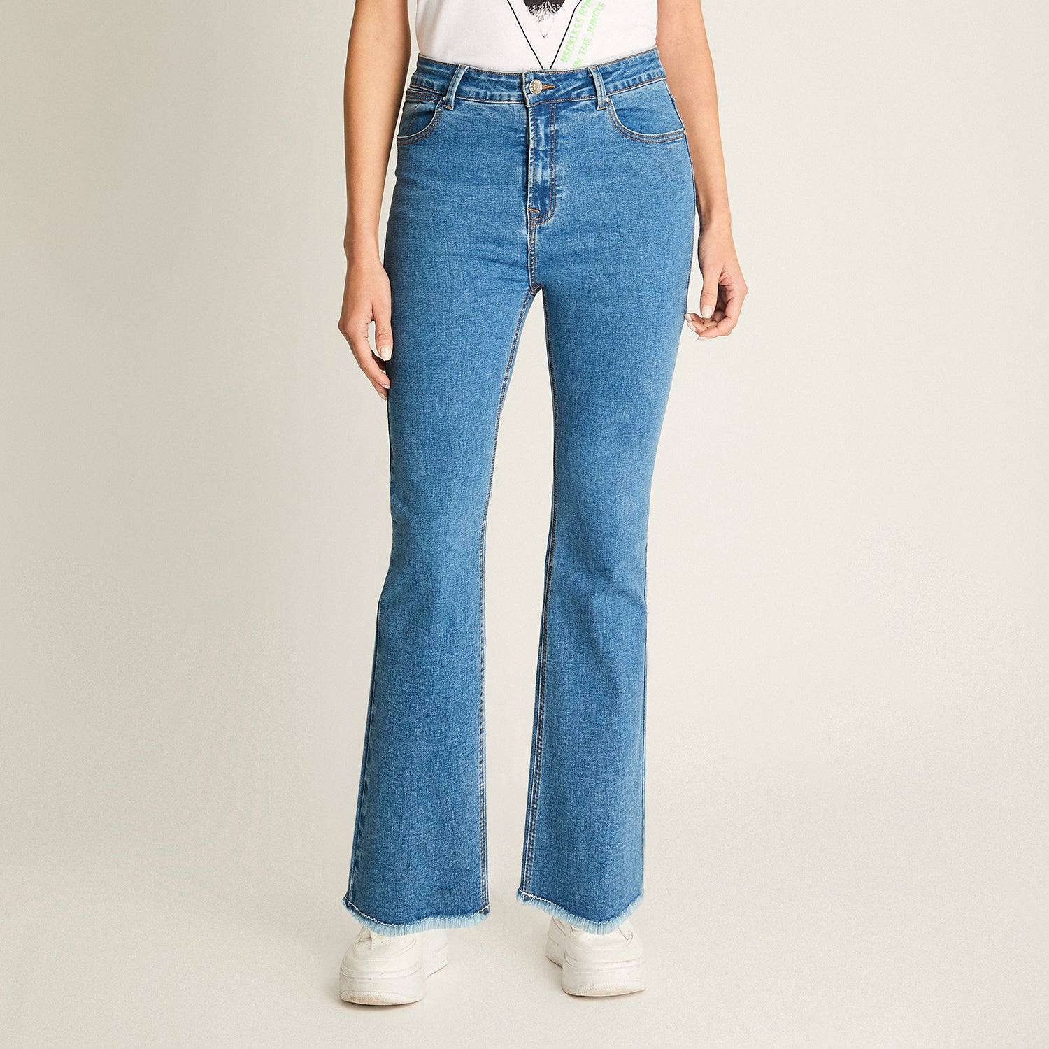 Jeans Azul Recto Elasticidad Media Calce Ajustado