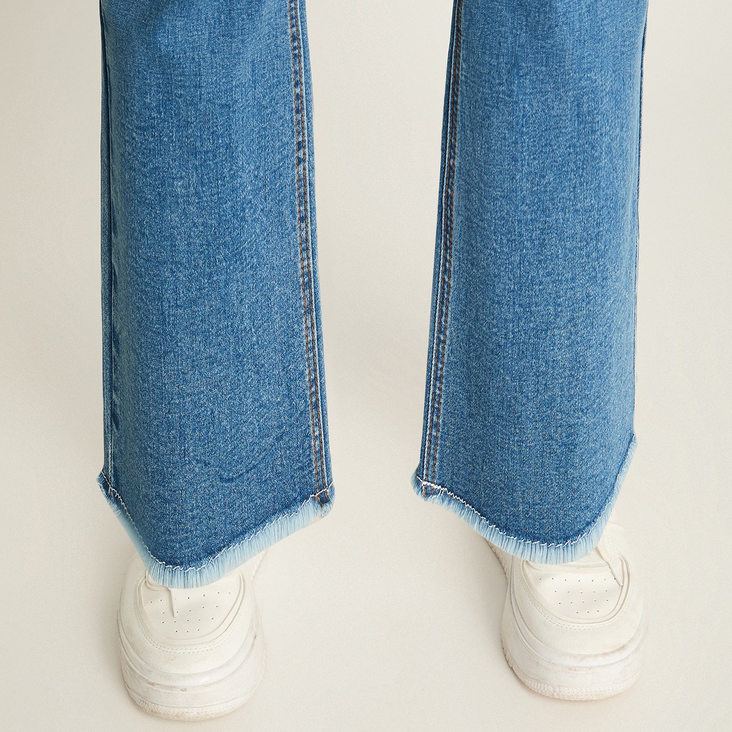 Jeans Azul Recto Elasticidad Media Calce Ajustado