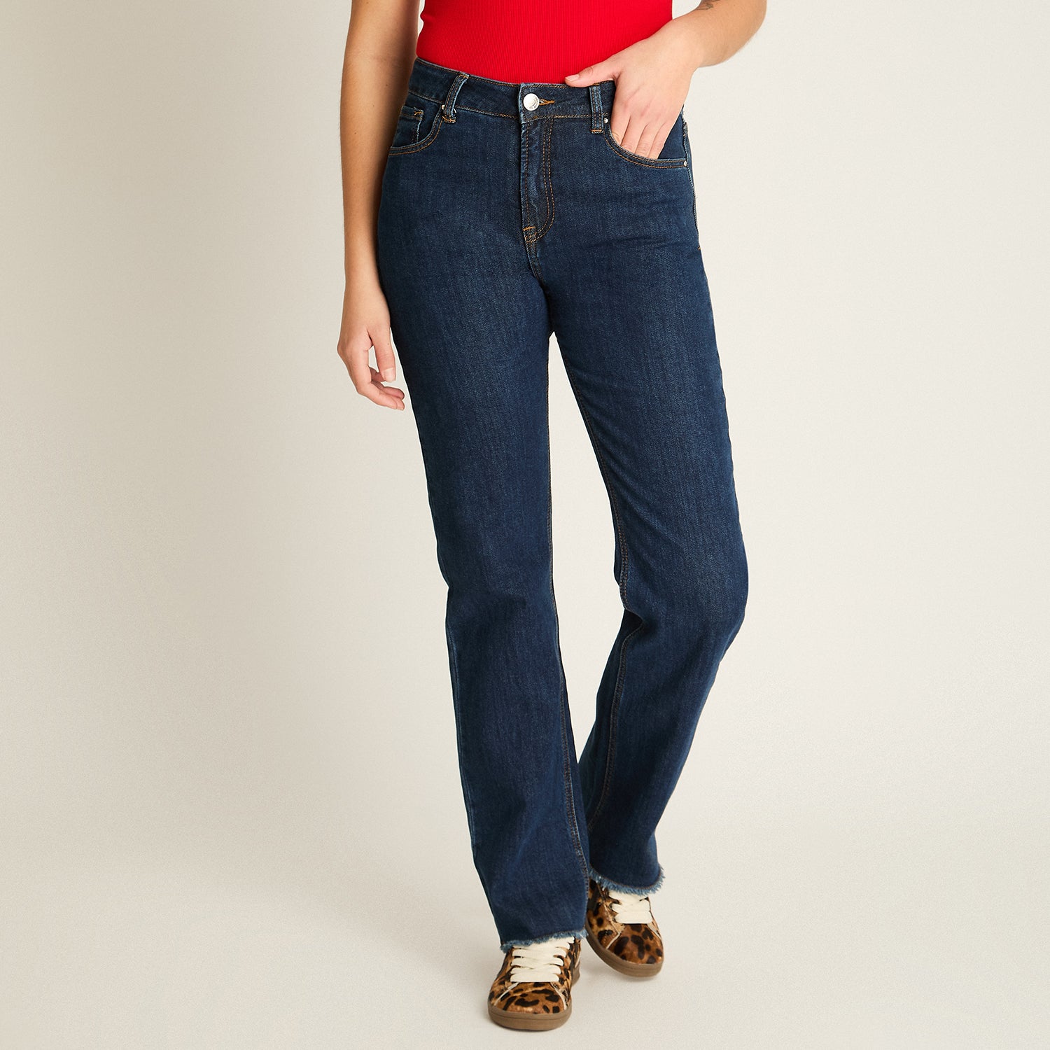 Jeans Azul Flare Baja elasticidad Calce Normal