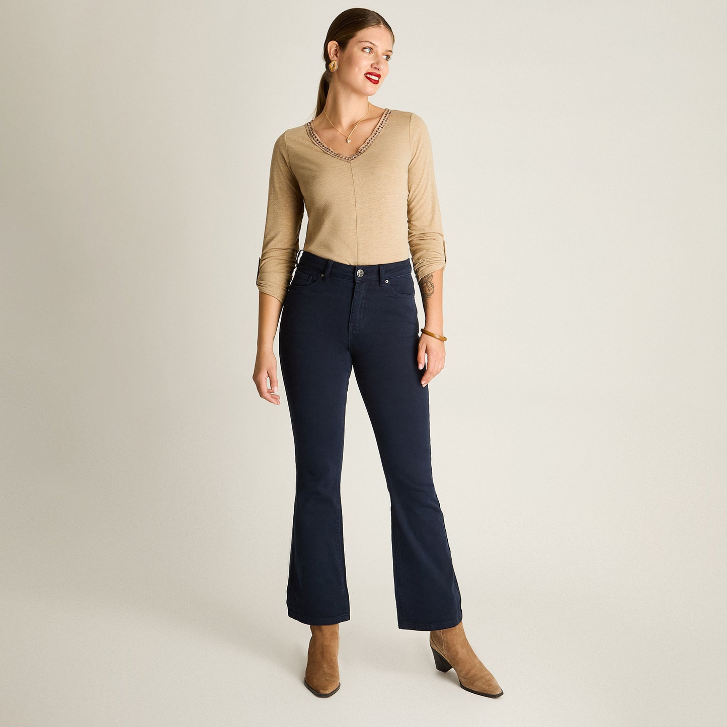 Jeans Azul Elasticidad Baja Sin Forro Calce Ajustado Tela Denim