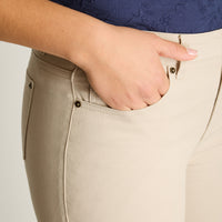 Jeans Crudo Elasticidad Baja Sin Forro Calce Normal Tela Denim