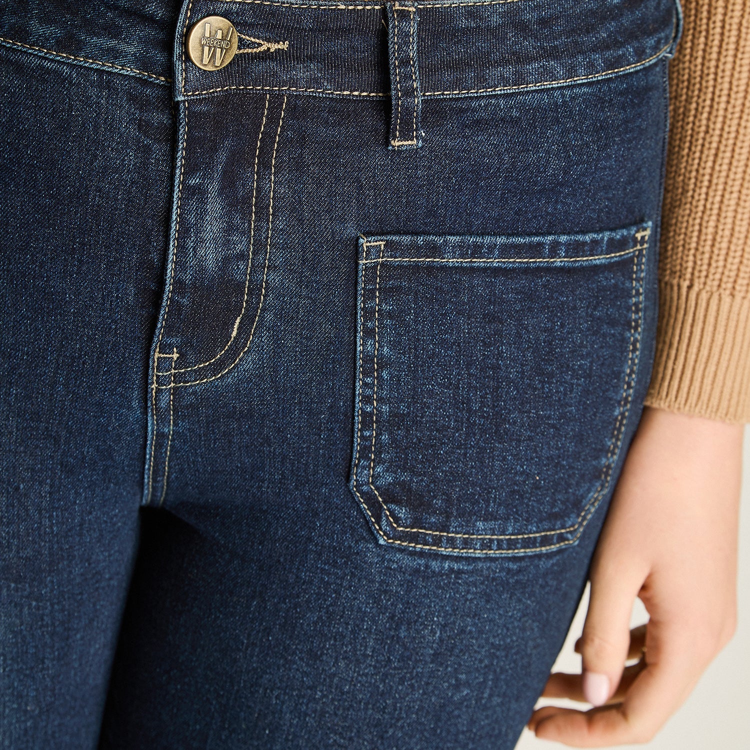 Jeans Blue Medio Elasticidad Baja Sin Forro Calce Holgado Tela Denim