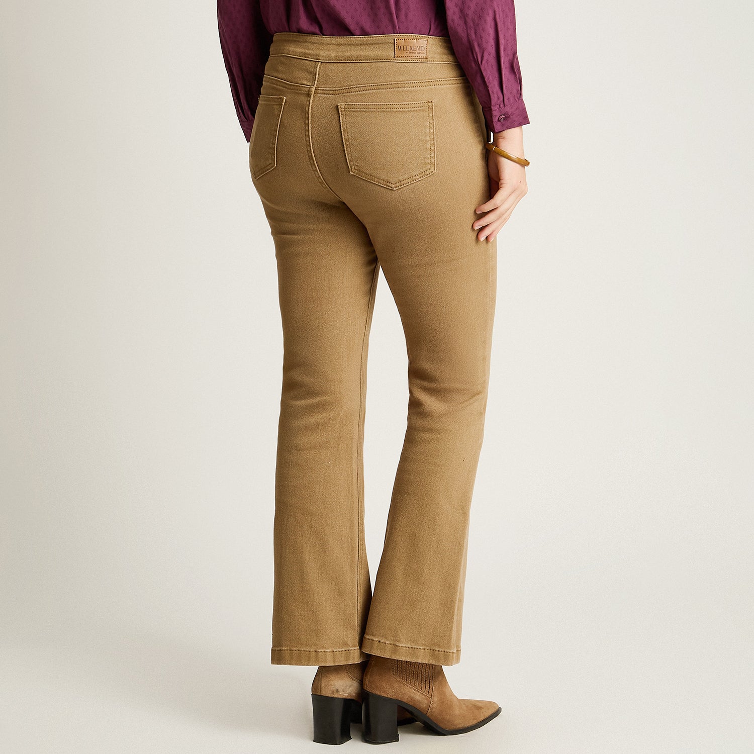 Jeans Camel Elasticidad Media Sin Forro Calce Normal Tela Denim
