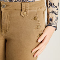 Jeans Camel Elasticidad Media Sin Forro Calce Normal Tela Denim