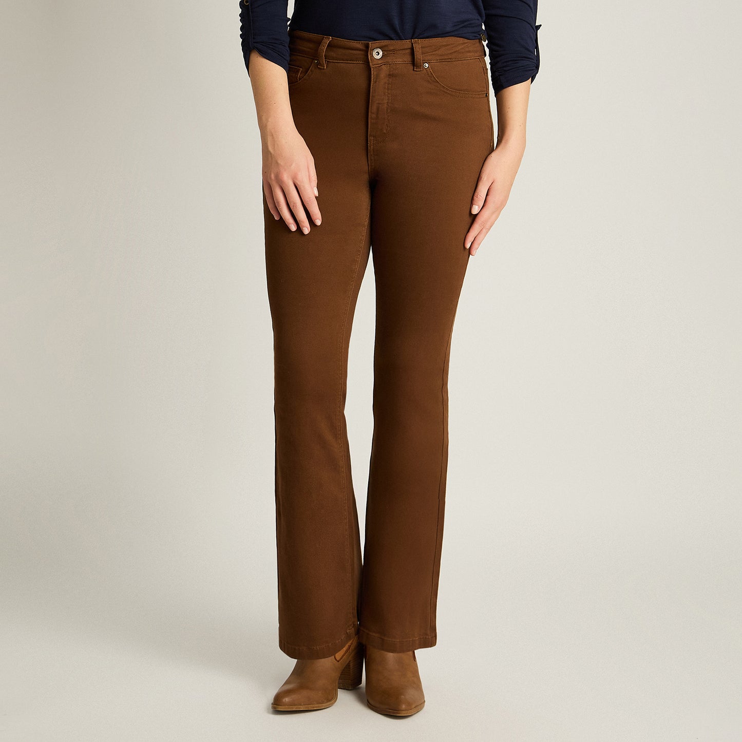 Jeans Camel Elasticidad Media Sin Forro Calce Normal Tela Denim