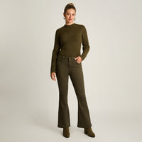 Jeans Verde Elasticidad Media Sin Forro Calce Normal Tela Denim