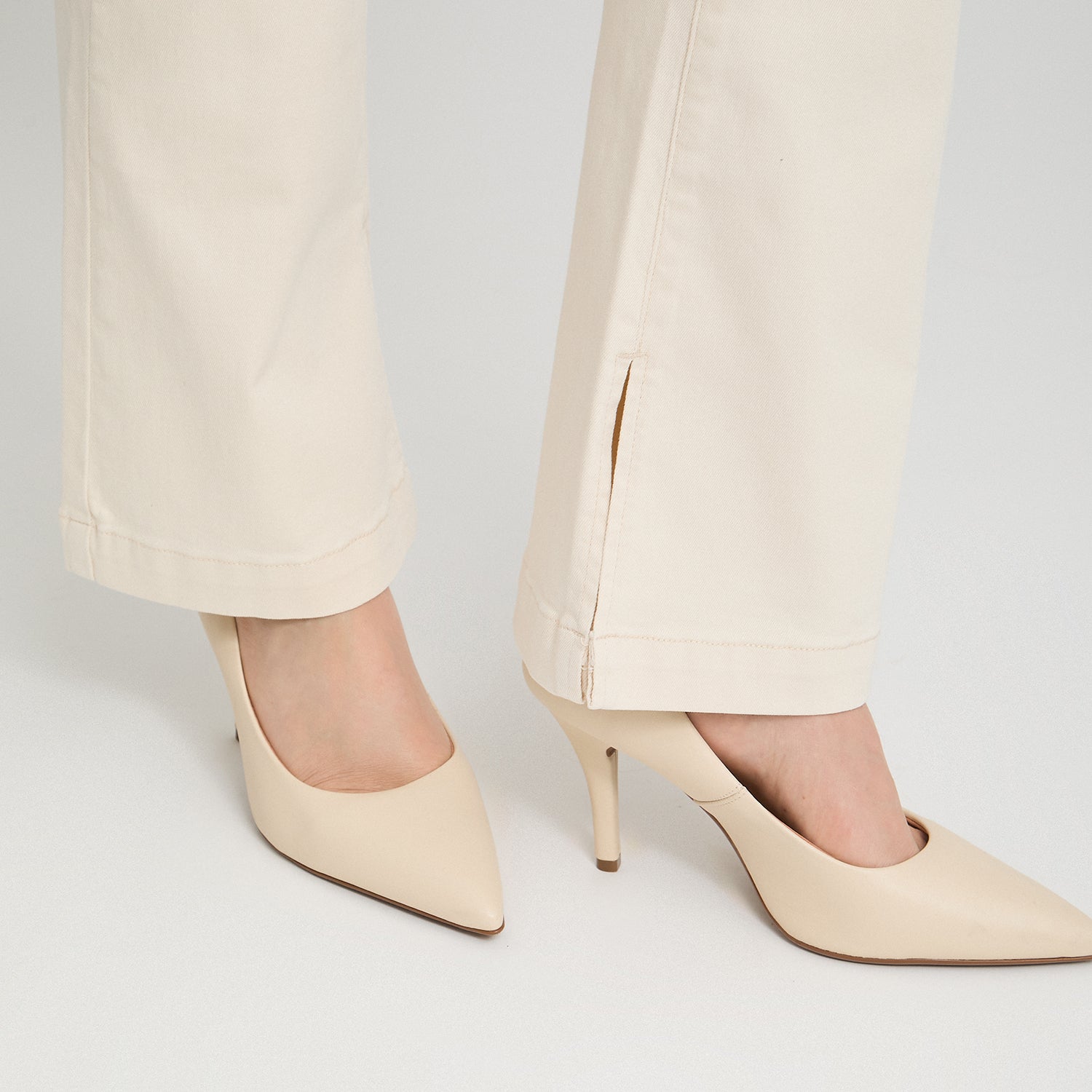 Jeans Flare 3 Botones Amarillo
