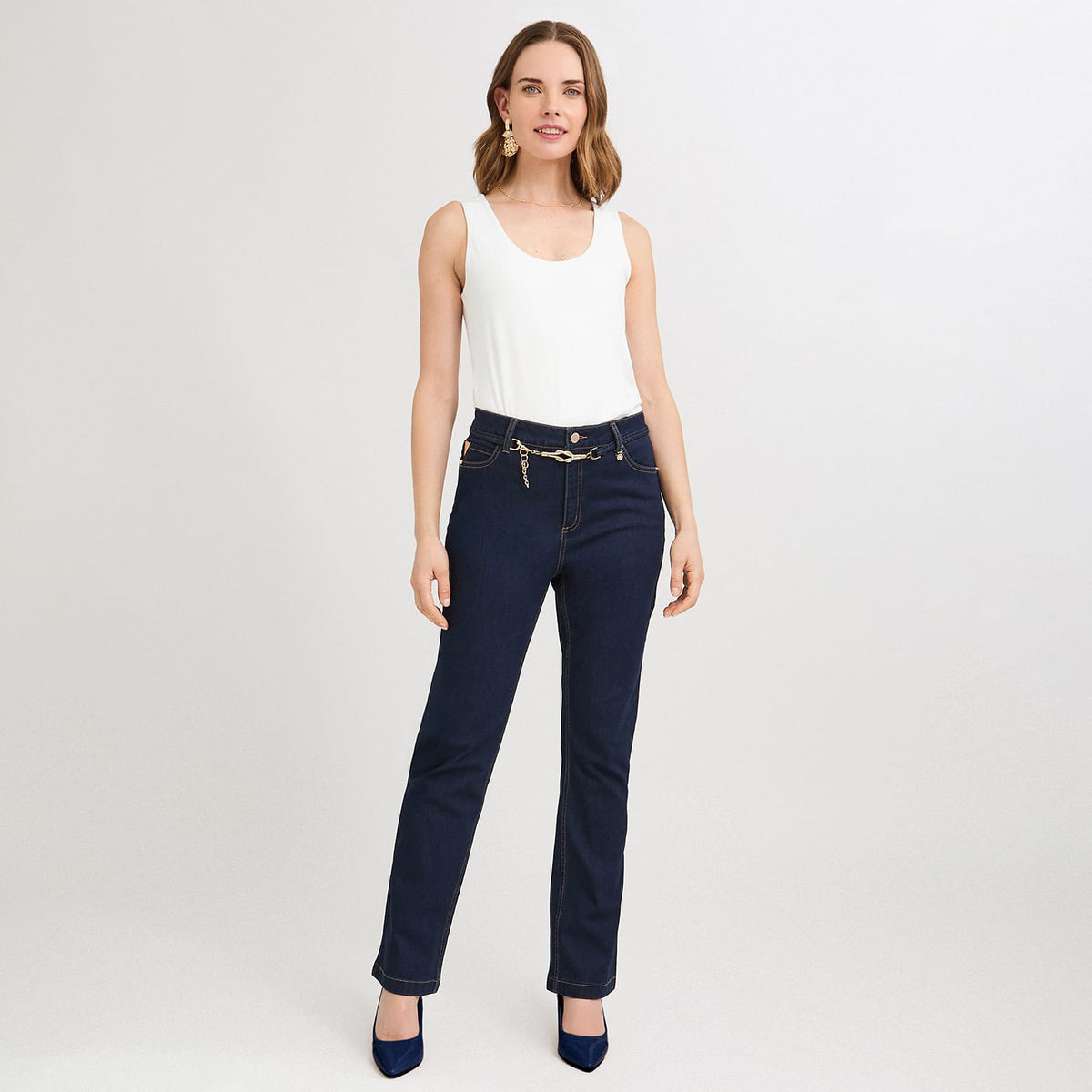Jeans Flare con Cinturón Dorado Azul