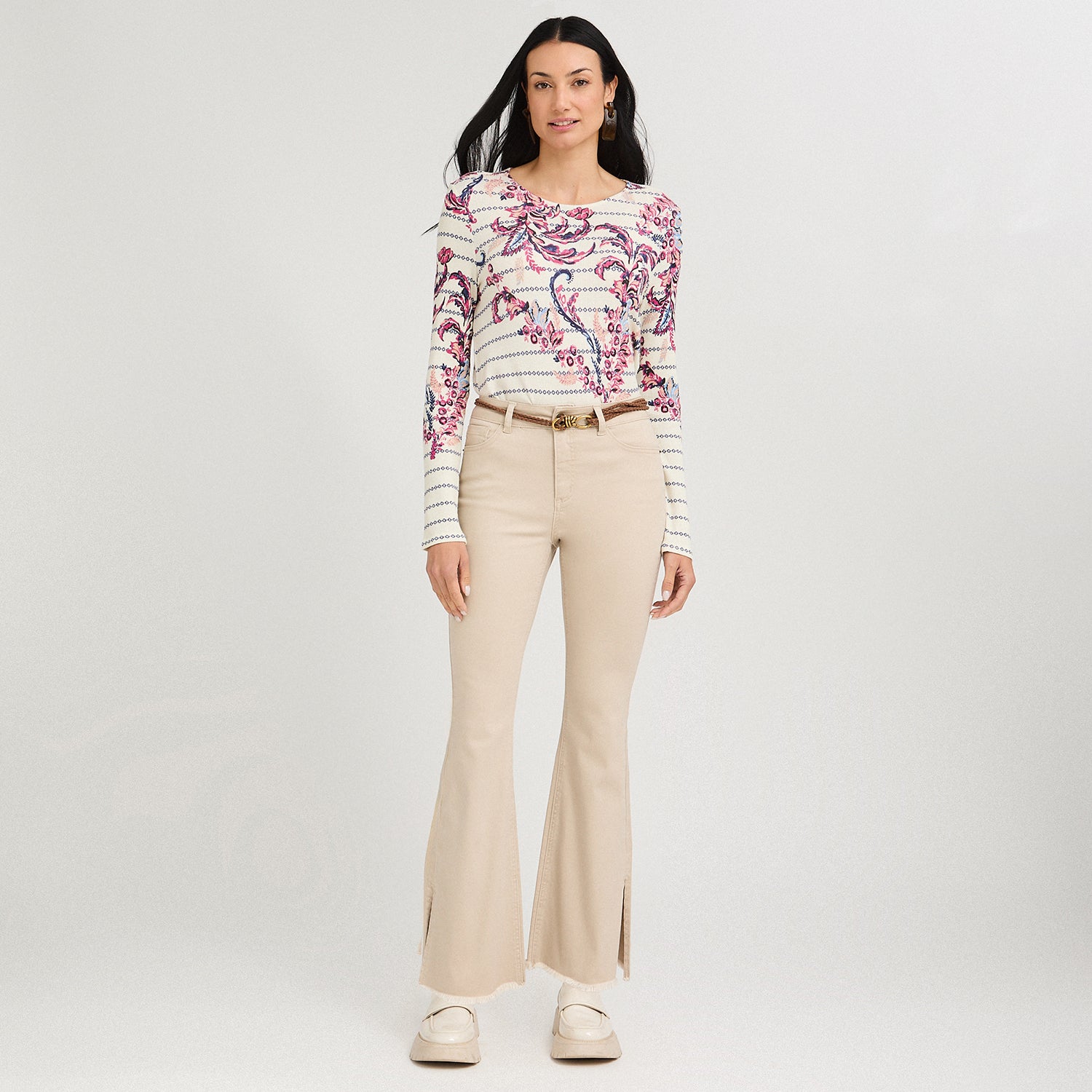 Jeans Flare con Cinturón Beige