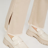 Jeans Flare con Cinturón Beige