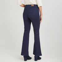 Jeans Flare un Botón Azul