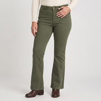 Jeans Flare un Botón Verde en modelo adulta