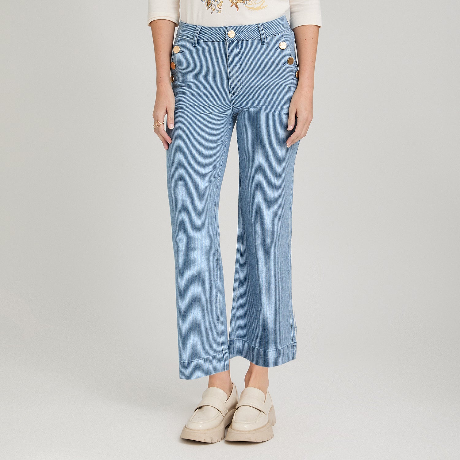 Jeans Culotte Listado con Botones Decorativos en Bolsillo Azul