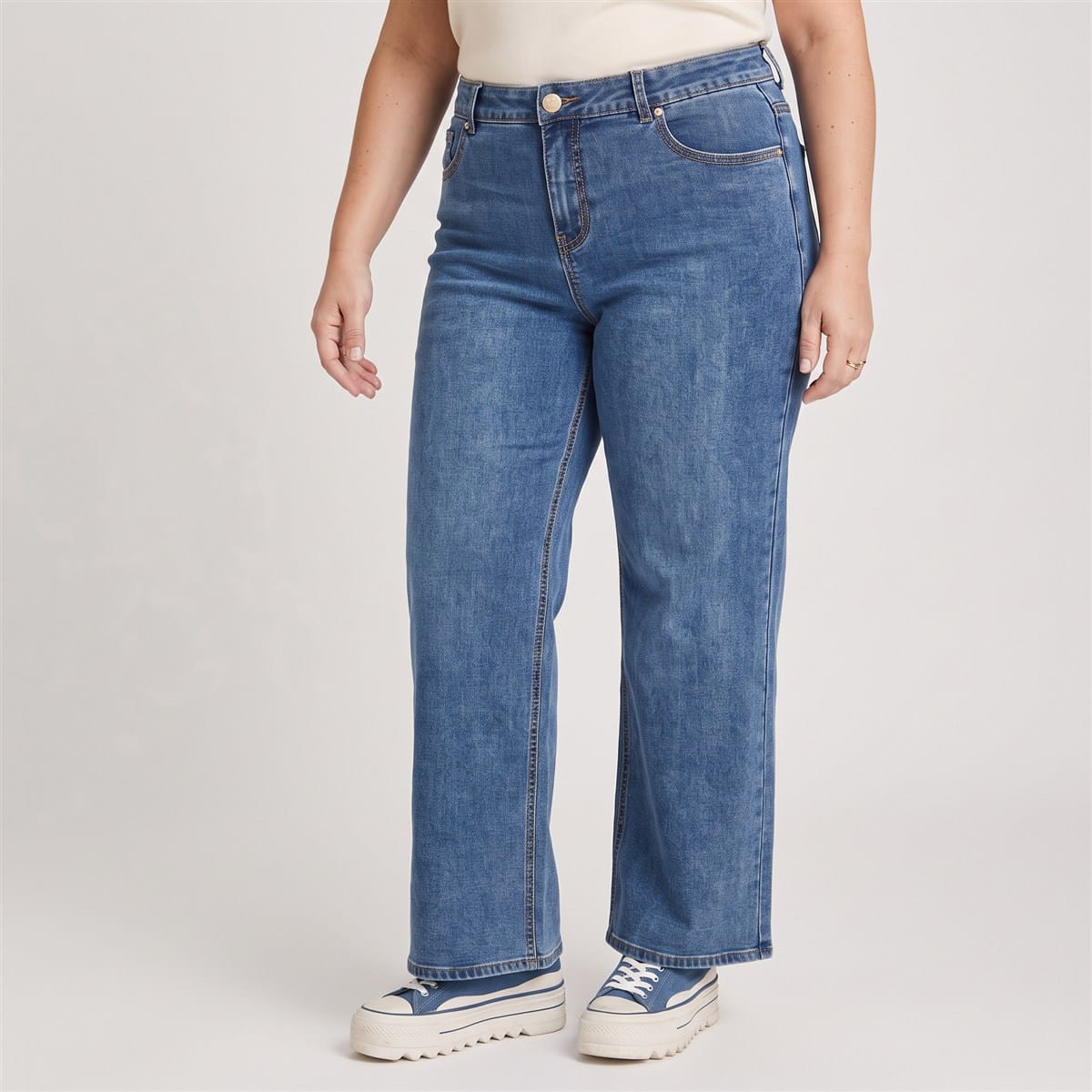 Jeans Wideleg Control de Abdomen Azul en modelo plus size