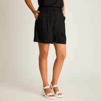 Bermuda Negro Corto No Elasticado Calce Normal