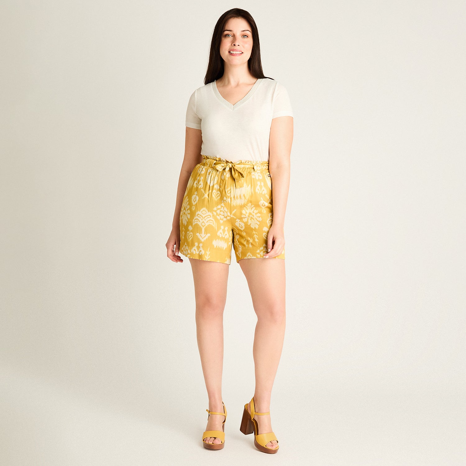 Bermuda Mostaza Corto No Elasticado Calce Normal