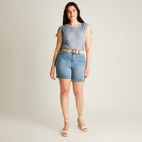 Bermuda Celeste Corto Baja elasticidad Calce Normal