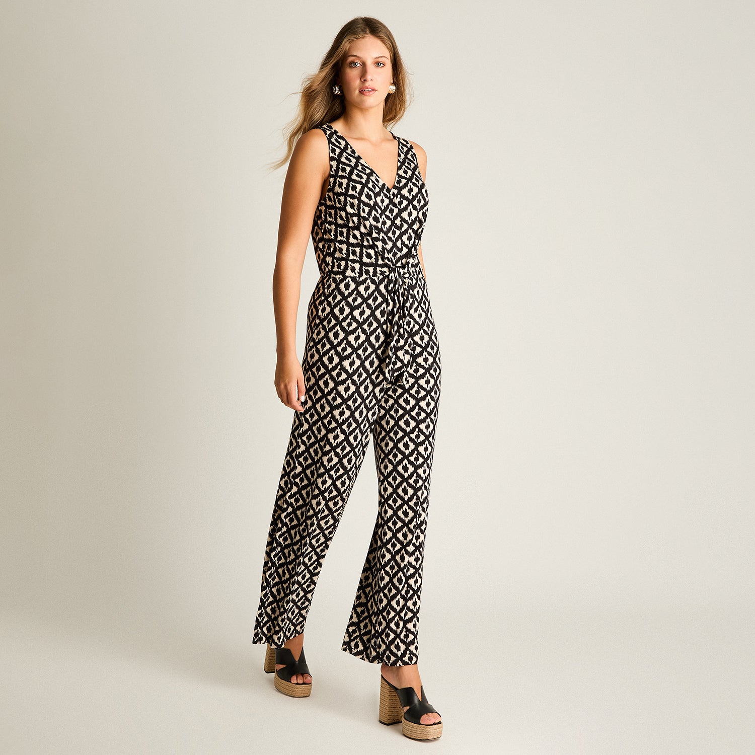 Enterito Sin Mangas Negro Elasticidad Media Calce Normal